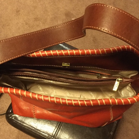 Beautiful orange leather bag purchased in ITALY! - Picture 7 of 10